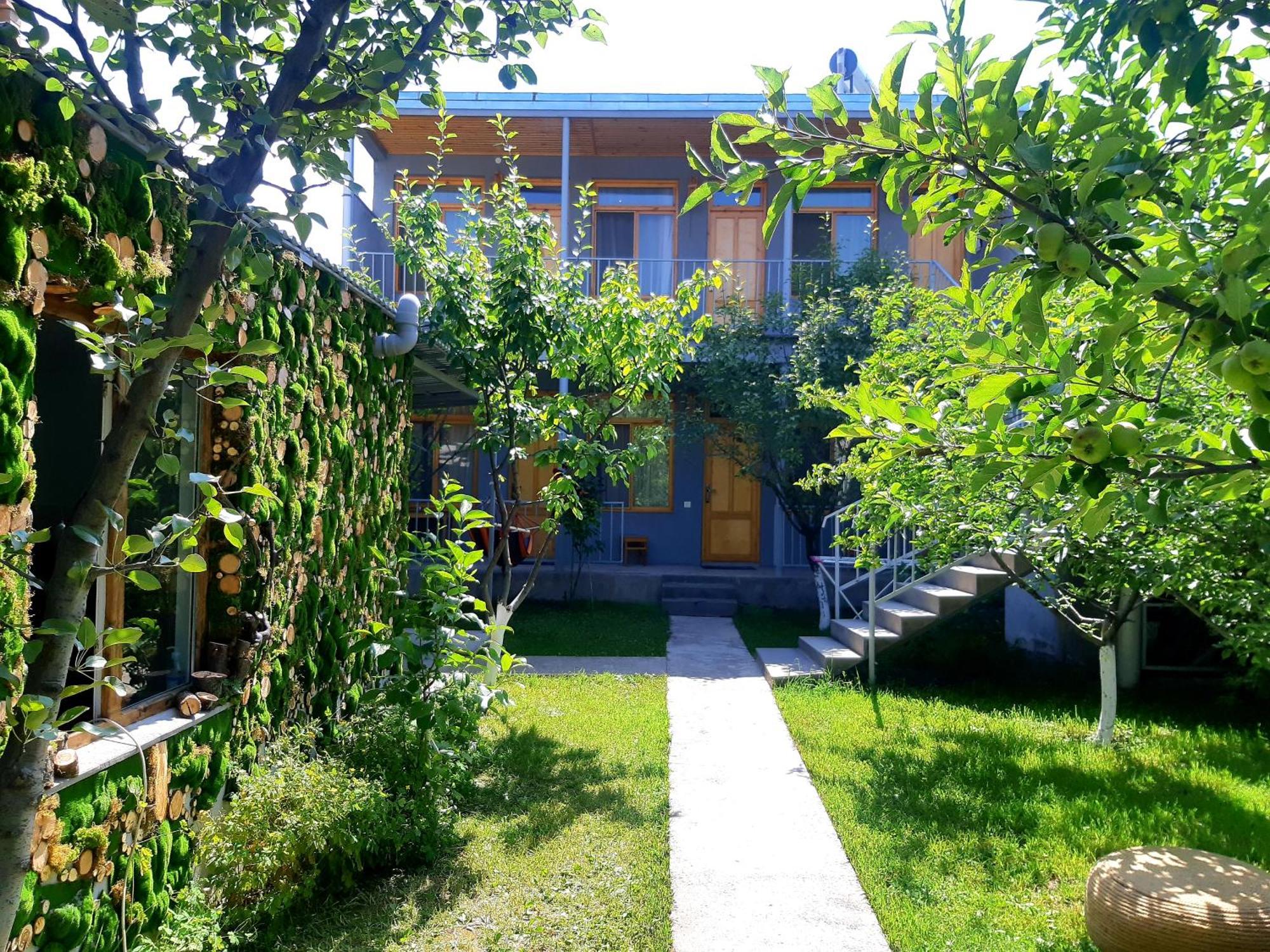 Andranik B&B Goris Exterior photo